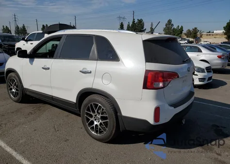 2015 Kia Sorento Ex z USA, uszkodzony, nr VIN 5XYKU4A74FG586561